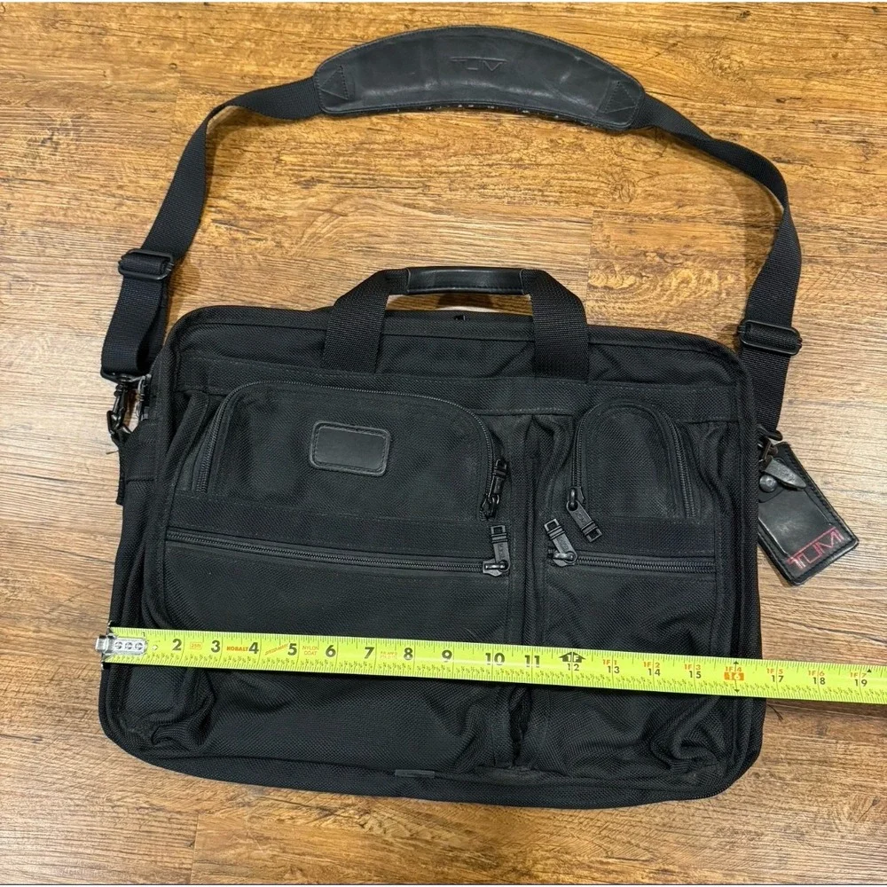 Tumi Black Alpha Ballistic Expandable Organizer Laptop Messenger Bag Briefcase‎